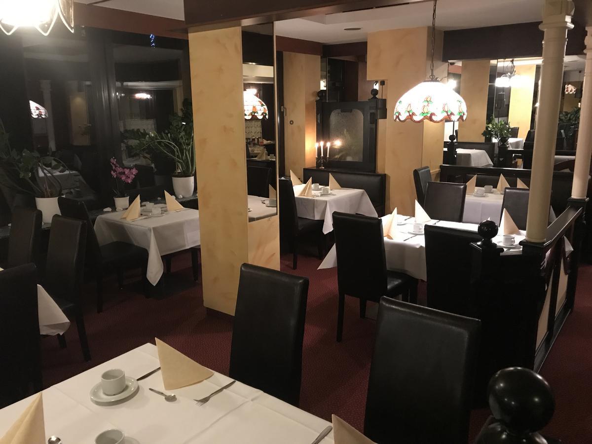 Karaman Group Hotel 바트넨도르프 외부 사진